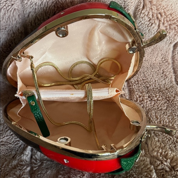 Kate Spade Creme de la Creme Chocolate Dipped Strawberry Clutch Bag - Picture 9 of 11